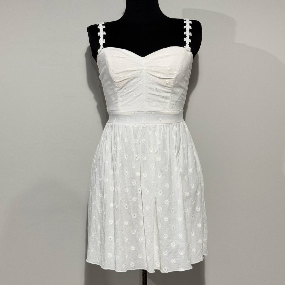 Speeckless Eyelet Lace Sundress Sz‎ 5 White Fit & Flare Sweetheart Neck Babydoll